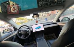 تسلا موديل 3